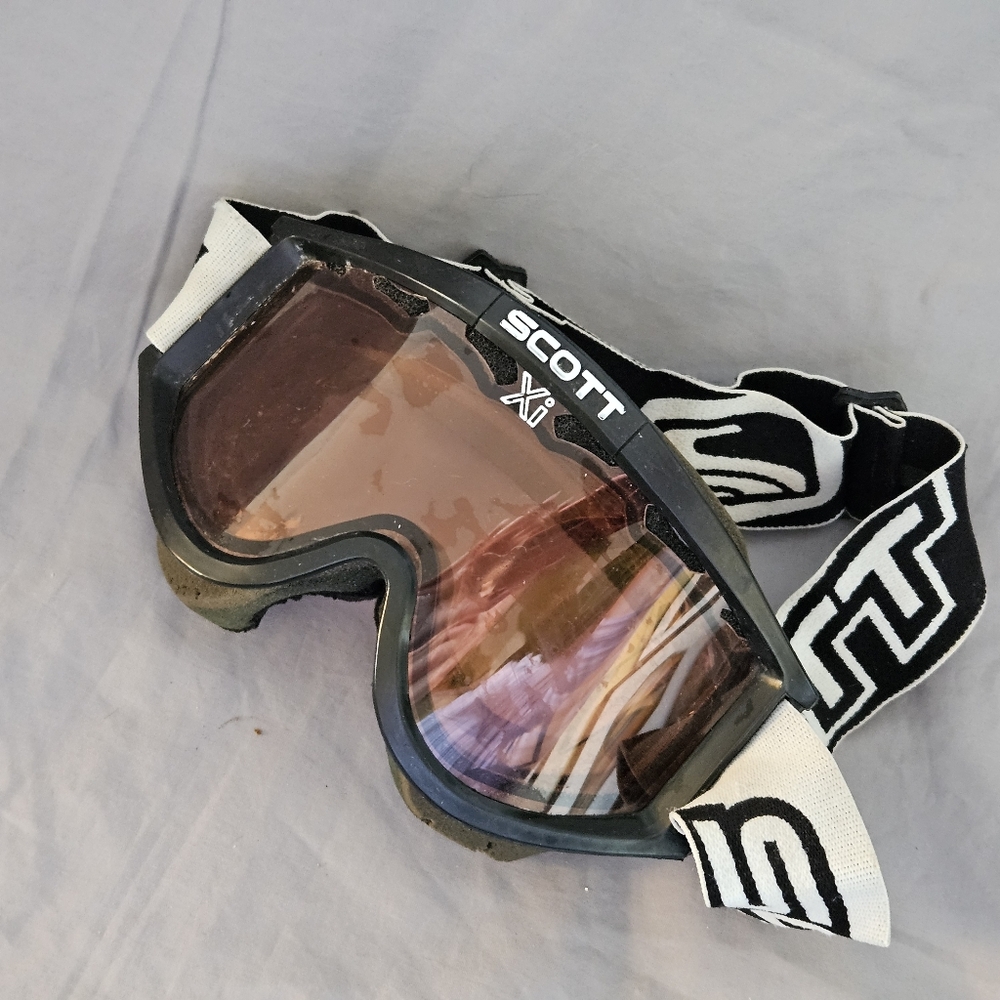 Scott Black and White Ski Goggles